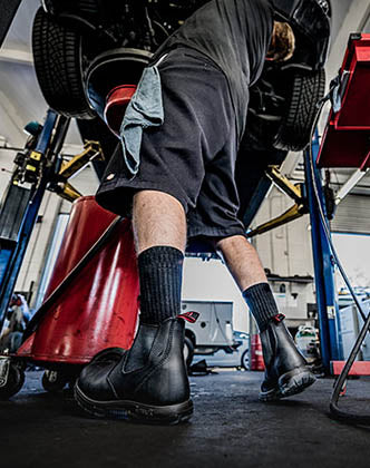 Boots for auto mechanics on sale